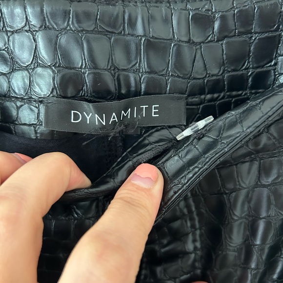 Dynamite Faux Leather Croc Pants - size 6 - Picture 2 of 3